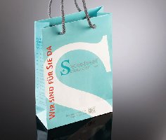 Gestaltung einer Papiertragetasche für Sanitätshaus Schindewolf & Schneider